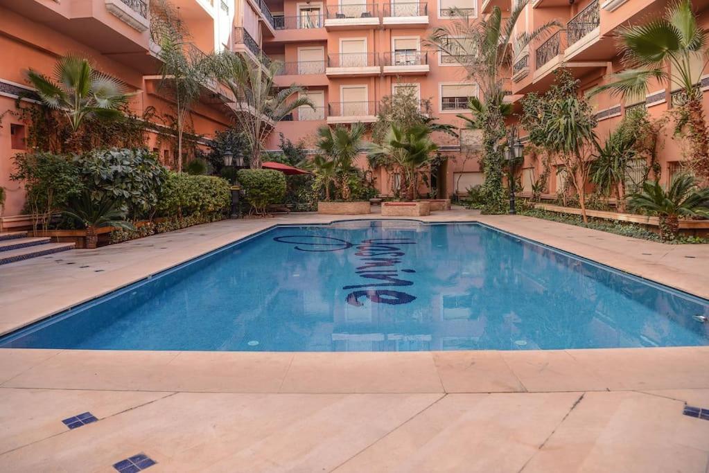 Beautiful, Great Equipped 122 M Holiday Apartment Near Majorelle Garden And Gueliz With Pool Views And A Large Balcony And Terrace Marrákes Kültér fotó
