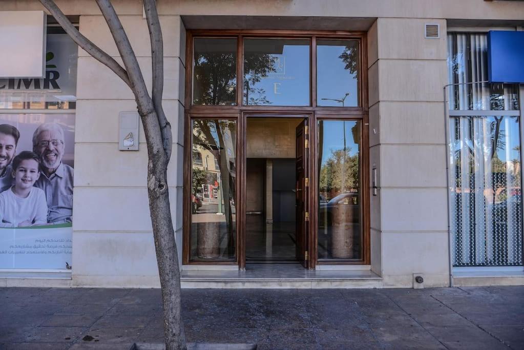 Beautiful, Great Equipped 122 M Holiday Apartment Near Majorelle Garden And Gueliz With Pool Views And A Large Balcony And Terrace Marrákes Kültér fotó