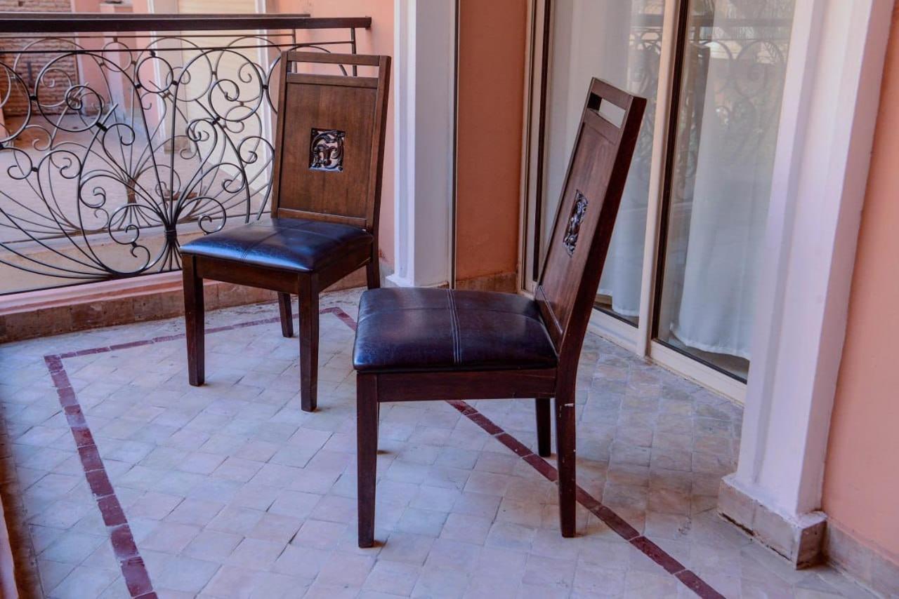 Beautiful, Great Equipped 122 M Holiday Apartment Near Majorelle Garden And Gueliz With Pool Views And A Large Balcony And Terrace Marrákes Kültér fotó