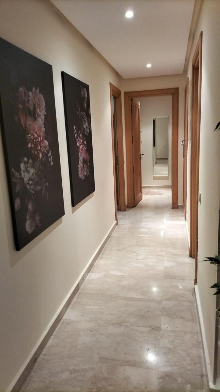 Beautiful, Great Equipped 122 M Holiday Apartment Near Majorelle Garden And Gueliz With Pool Views And A Large Balcony And Terrace Marrákes Kültér fotó